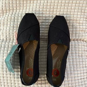 Classic canvas slip on shoes, cute and comfortable shoes